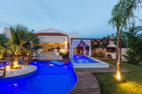Eva & Dimitrios Villas, By ThinkVilla